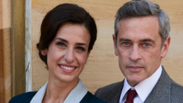 Il Paradiso, trame all'1/10: Gloria scopre una triste verit&agrave; e non d&agrave; la lettera a Ezio.