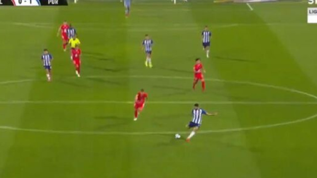 Le bijou de Mehdi Taremi pour Porto (capture SPORT TV Portugal)