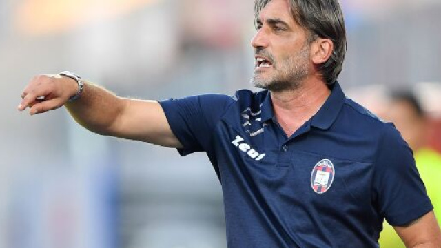 Crotone, situazione difficile la squadra.