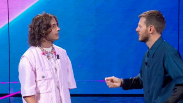 Da Grande, Cattelan scambia Sangiovanni per Madame.