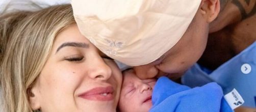 Lorena Improta e L&eacute;o Santana comemoram chegada de Liz (Reprodu&ccedil;&atilde;o/Instagram/@loreimprota)