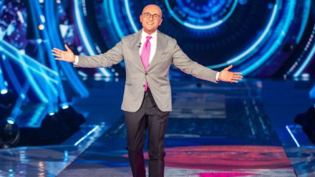 Gf Vip: presunta esclamazione razzista di Soleil, Signorini interviene.