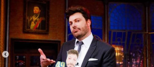 Danilo Gentili ganha homenagem no 'The Noite' (Reprodu&ccedil;&atilde;o/Instagram/@danilogentili)