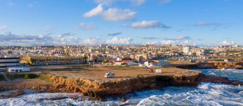 La v&iacute;ctima sufri&oacute; abusos por parte de cinco hombres sevillanos en 2016 ( Torrevieja Flickr)