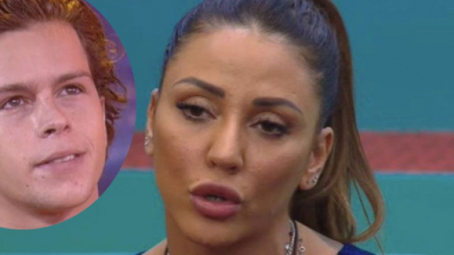 GF Vip, Selvaggia Roma pubblica chat con Eletti: 'Agito da playboy di cartone'.