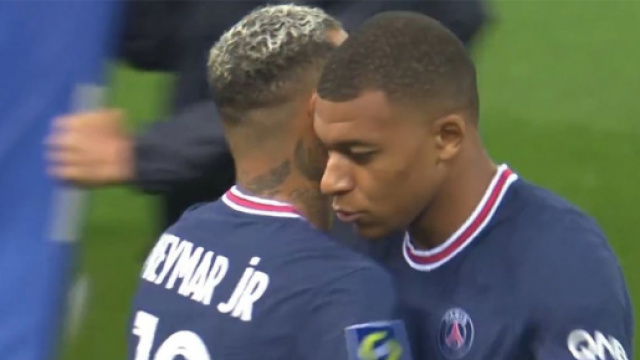 Mbapp&eacute; agac&eacute; &agrave; cause du traitement r&eacute;serv&eacute; &agrave; Neymar ? (cr&eacute;dit Twitter)