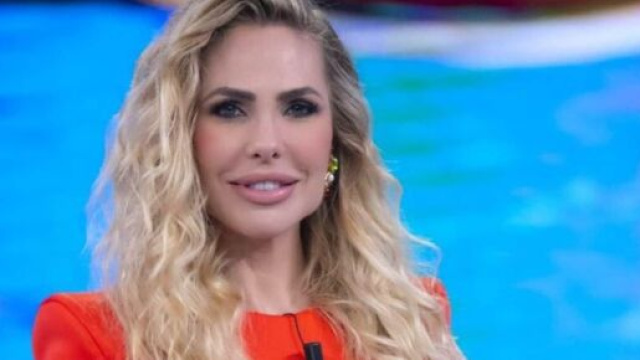 Ilary Blasi, &egrave; polemica sul suo show Mediaset.