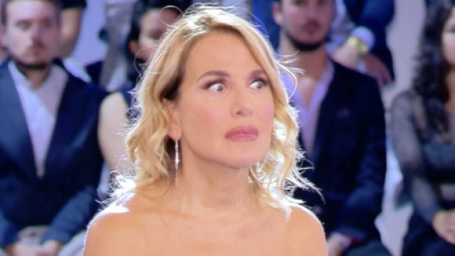Barbara d'Urso, ex autore sbotta sui social.