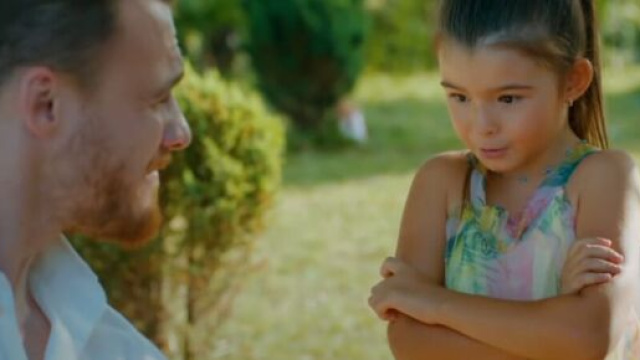 Love is in the air trame turche: Kiraz scopre che Eda e Serkan sono diventati poveri.