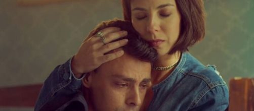 Lara e Christian em 'Um Lugar ao Sol' (Reprodu&ccedil;&atilde;o/TV Globo)