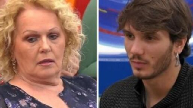 Grande Fratello Vip, Katia sbotta contro Manuel.