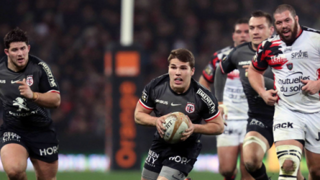 Le Stade Toulousain va peut-&ecirc;tre engager un nouvel arri&egrave;re, Ange Capuozzo - Source : capture d'&eacute;cran, Twitter