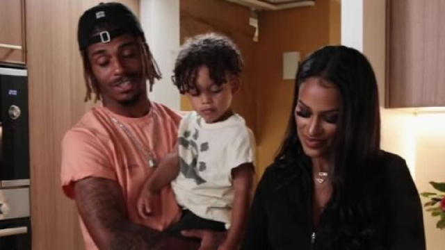 'Je voulais la serrer' Mario Lemina parle cash devant sa femme Fanny Neguesha - Source : capture d'&eacute;cran, Youtube