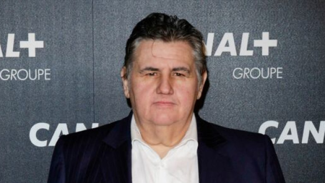 Pierre M&eacute;n&egrave;s cr&eacute;e la pol&eacute;mique avec ses d&eacute;clarations sexistes - Source : Canal +