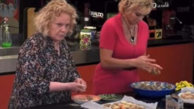 GFVip, Katia 'rosica' e sbotta per l'aereo a favore di Lul&ugrave;: 'Mamma mia, quante stupidate'.