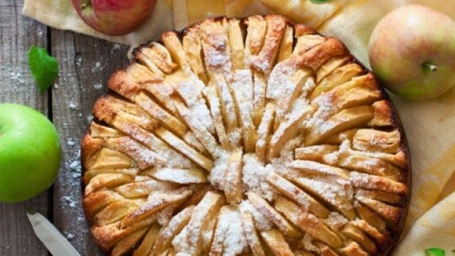 Torta di mele soffice e semplice.