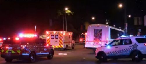 Illegal guns worsen violence in Chicago (Image source: CBS Evening News)