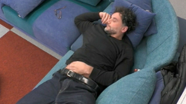 GFVip, Bar&ugrave; affronta e zittisce Delia: '&Egrave; tutto molto ridicolo, una telenovela' (Video).