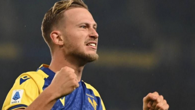 Antonin Barak, centrocampista del Verona.