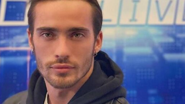 Simone Baroni, ex ballerino di Amici vittima di un'aggressione omofoba: 'Mi vergogno.'