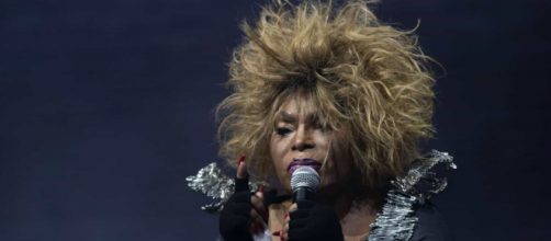 Artistas lamnetam morte de Elza Soares (Arquivo Blasting News)