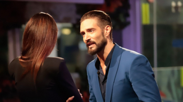 Grande Fratello Vip, Alex Belli molla Delia con un Tweet: 'Mi sottraggo'.