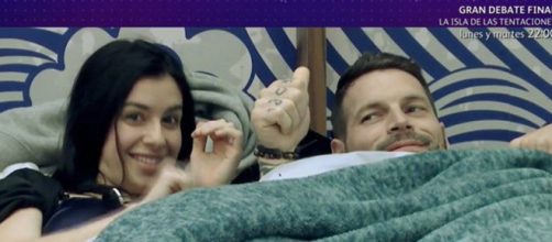 Elena y Alberto han dado un paso m&aacute;s intimando delante de sus compa&ntilde;eros (@SecretStory_es)