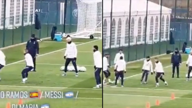 Marco Verratti balad&eacute; par ses co&eacute;quipiers &agrave; l'entrainement - Source : capture d'&eacute;cran, Twitter