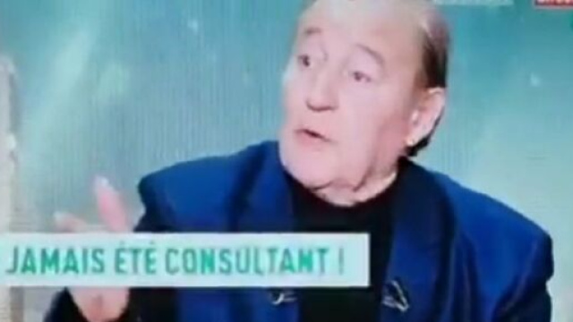 Gervais Martel d&eacute;truit Gilles Favard en direct et provoque un fou rire - Source : capture d'&eacute;cran, Youtube