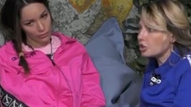 Manila svela la verit&agrave; sul misterioso armadio di Delia.