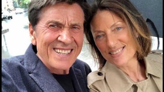 Gianni Morandi e sua moglie Anna Dan.