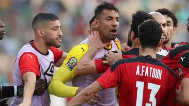 Les Egyptiens et les Marocains n'ont pu tenir leurs nerfs jusqu'&agrave; la fin de la rencontre - Source : Onze Mondial