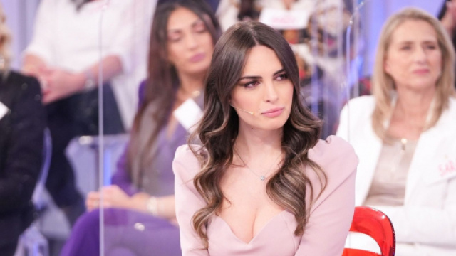 Uomini e donne, Andrea Nicole: 'Maria ci &egrave; rimasta male, io e Ciprian vogliamo convivere'.