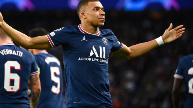 Kylian Mbapp&eacute; : &lsquo;il est bon sans Messi et Neymar&rsquo; selon Jean-Michel Larqu&eacute; - Source : capture d'&eacute;cran, Twitter