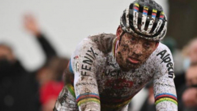Mathieu Van der Poel ha chiuso la stagione di ciclocross.