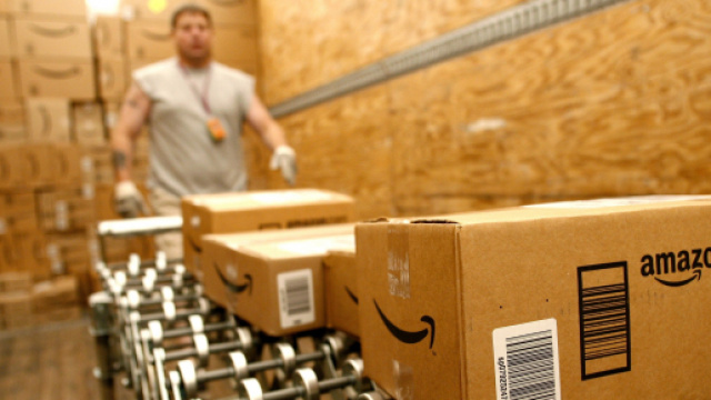 Assunzioni in Amazon per magazzinieri.