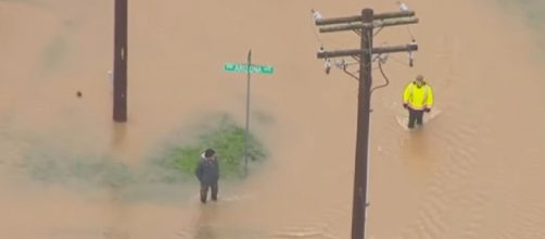 Aerial video shows floods in Lewis County, Washington (Image source: FOX 13 Seattle)