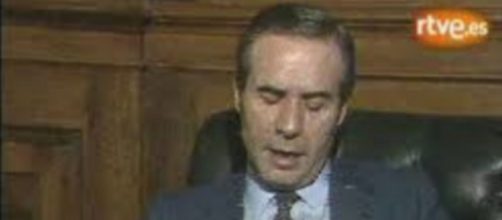 Francisco La&iacute;na fue uno de los impulsores de la fundaci&oacute;n de la escuela de formaci&oacute;n policial en &Aacute;vila (Captura de pantalla RTVE)