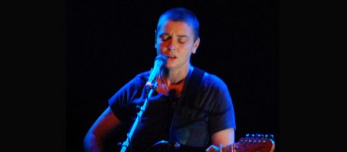La cantante Sin&eacute;ad O'Connor - Wikimedia Commons