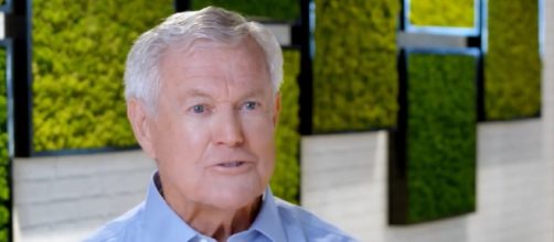 Vermeil coached in the NFL for 15 seasons (Image source: Blue Cross/YouTube)