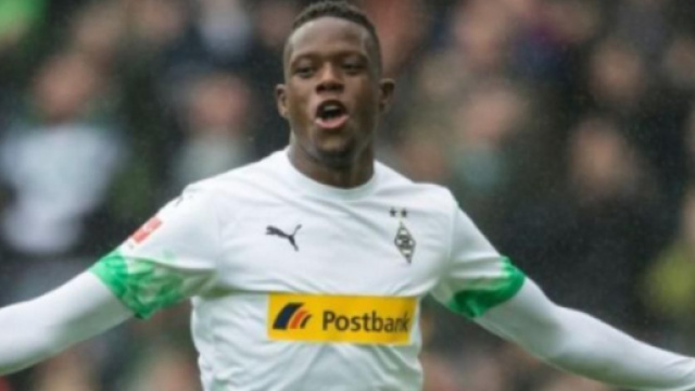 Denis Zakaria, centrocampista svizzero.