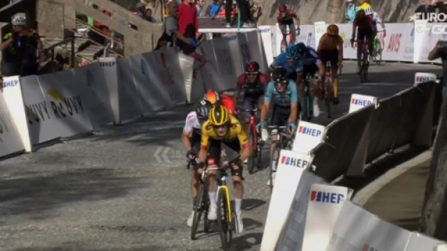 Ciclismo, Jonas Vingegaard vince la quinta tappa della CRO Race