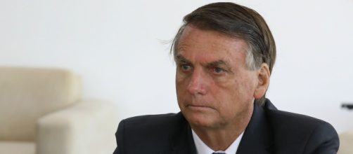 Bolsonaro quer dist&acirc;ncia do tema aborto, mas j&aacute; chegou a declarar que cogitou que ex-esposa fizesse (Clauber Cleber Caetano/PR)