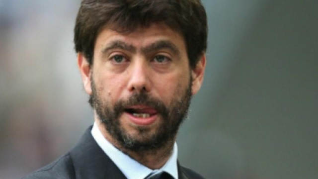 Juventus, i tifosi chiedono la sostituzione di Allegri ed Agnelli.