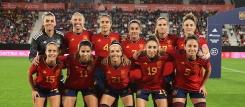 Selecci&oacute;n Espa&ntilde;ola de F&uacute;tbol Femenino vence por primera vez ante Estados Unidos (Twitter/@SEFutbolFem)