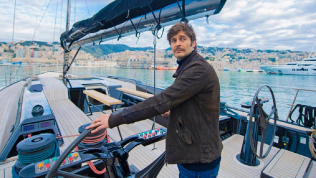 Lino Guanciale in una scena di Sopravvissuti.