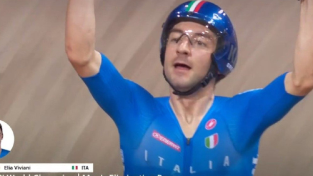 Ciclismo, Elia Viviani conquista la medaglia d'oro ai Mondiali su pista.