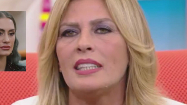 Grande Fratello Vip, Cristina perde le staffe con Nikita: 'Fa discorsi senza senso'.
