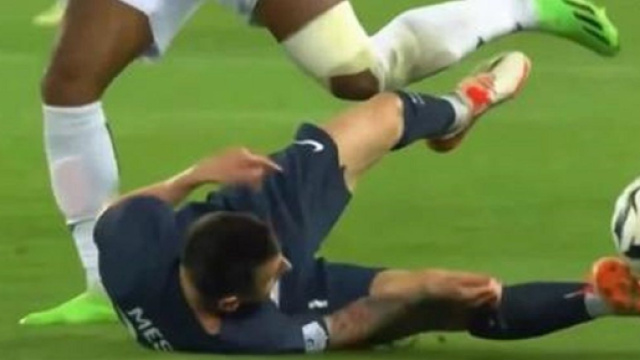 La passe miraculeuse mais folle de Messi au sol &agrave; Neymar agite Twitter (vid&eacute;o)
