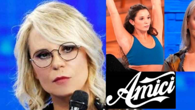Amici 22, Maria De Filippi in soccorso di Rita in crisi: 'Non trasmette perch&eacute; &egrave; dislessica'.